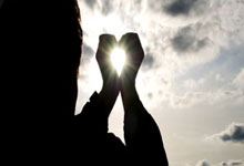 可以杠杆的炒股软件:国内股票配资实盘排名-华虹公司：拟发行股份及支付现金方式购买华力微97.5%股权并募集配套资金 股票复牌